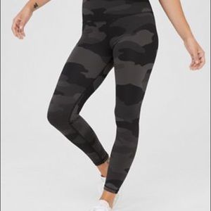 aerie OFFLINE Camo High Waisted Leggings